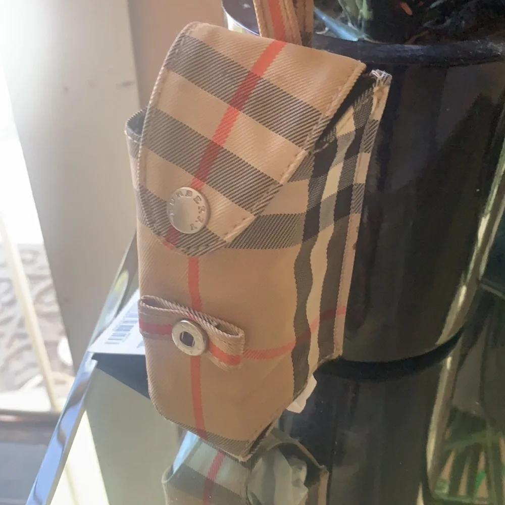 Burberry’s golf ball holder pouch - Picture 2 of 4